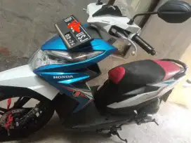Beat eco 2019 putih biru