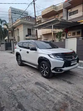 Pajero sport Dakar 4x2 AT solar 2020/nik 2019