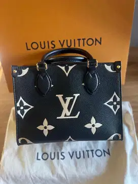 LV Onthego Tote auth