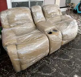 Dijual Cepat ( BU ) Sofa Baru 100%  merek Vesarei Casa