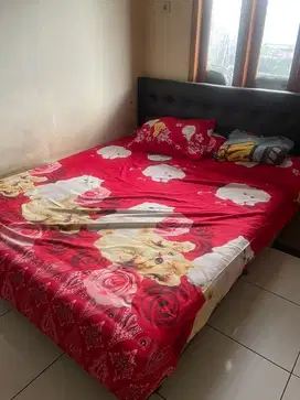 Divan Selma ukuran 160x200