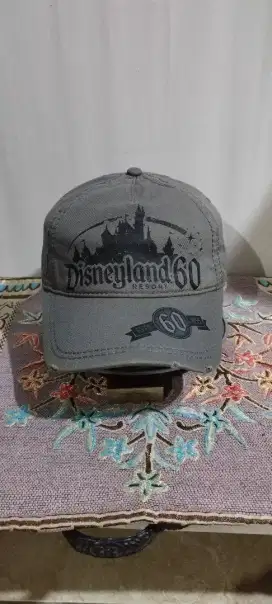 Caps Disneyland 60th
All size
Model Riped
Full tag official