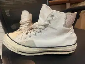 Sepatu converse