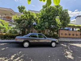 For Sale Mercedesbenz E300