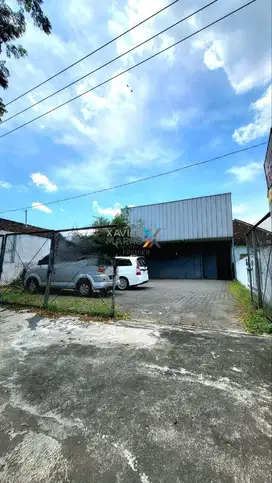 Disewakan Gudang, Ruang Usaha di Poros Jalan Raya Balearjosari, Malang