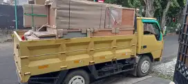 Truk engkel pindahan dan angkut barang