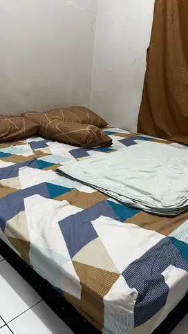 Kasur dan alat rumah tangga lain nya