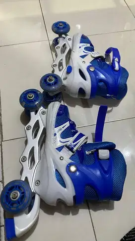 sepatu mainan roda 4