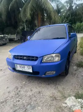 Hyundai acentt 2001 warna asli silver
