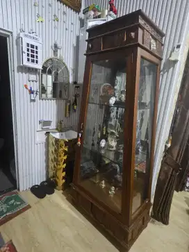 JUAL LEMARI JATI