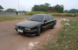Mitsubishi Eterna 1989 Bensin