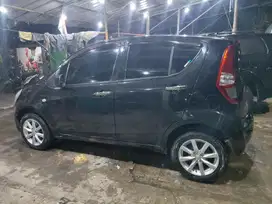 Suzuki Splash 2011 Bensin
