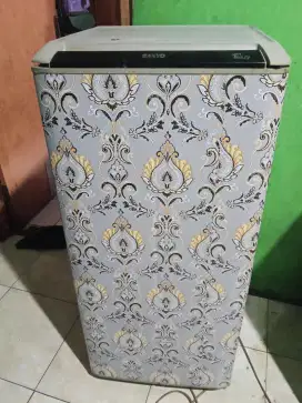 Kulkas Sanyo 1 pintu normal