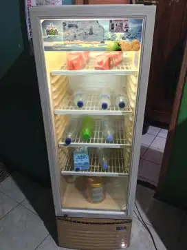 Showcase RSA 4 rak normal original