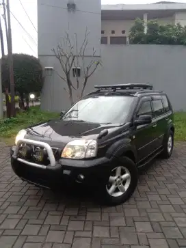 Nissan X-Trail 2.5 STT th 2005 at mulus jual
