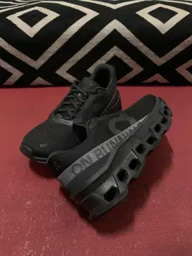 On Cloud Monster 2 Black