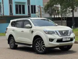 Nissan terra Vl At 4x2 2018 Putih (gallery)