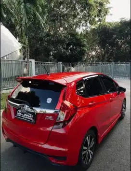 Honda jazz rs cvt tahun 2021 metic