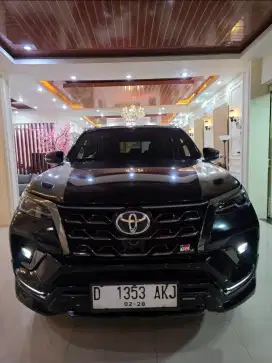 Fortuner VRZ GR-Sport 2023 nik 2022 Matic Hitam
