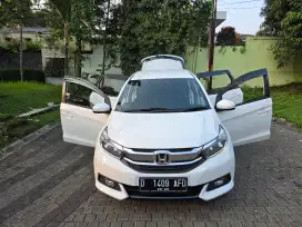 Mobilio E Cvt 2017 matic putih