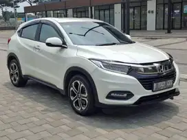 HRV SE AT 2021 KM 27RB PUTIH