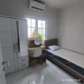 Alesha Vanya Park - Kost 3 Lantai semi private pool