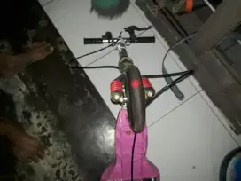 Sekuter injak (otoped)
