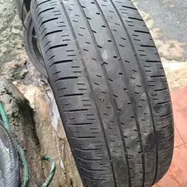Ban 235 60 r18 bridgestone dueler