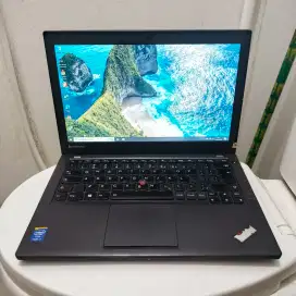JUAL LAPTOP LENOVO THINKPAD X240 CORE I7 RAM 8GB LAYAR 12 INCH