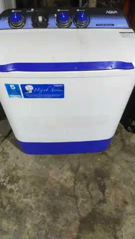 Mesin cuci Aqua kapasitas 7,5kg Normal semua