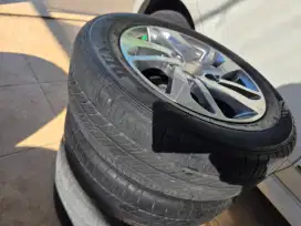 Dijual Velg + Ban ex Sirion RS 2016 UK. 175 65 R14 kondisi gress mulus