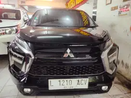 Mitsubishi Xpander Exceed Matic Hitam