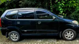 Daihatsu Xenia 2011 Bensin