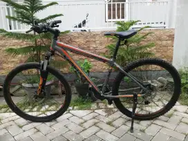 Sepeda gunung Polygon monarch 4 Sawojajar Malang