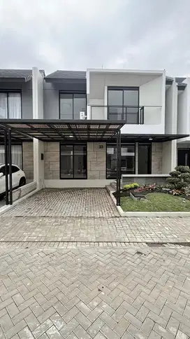Sewa Langka Rumah Baru Kota Baru Parahyangan Ada Kamar ART
