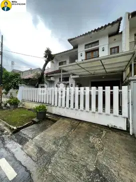 253.Dijual Rumah Mewah 2 Lantai di Pondok Indah – 3+1 KT, SHM