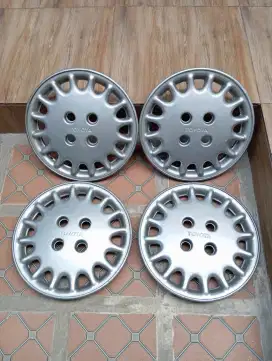 Velg wheeldop TOYOTA STARLET R13