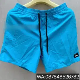 Celana Quiksilver Original size L (33-35) Kondisi Baru