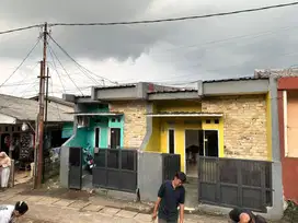 Di kontrakan rumah deket setasiun depok