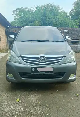 Toyota Kijang Innova 2010 Diesel