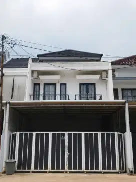Dijual Cepat Rumah Town House