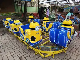 Kereta Panggung Minion