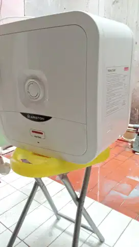 Dijual Water heater Ariston