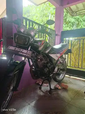 Yamaha scorpio z 225