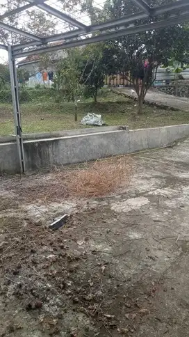 Villa + kebun dan kolam