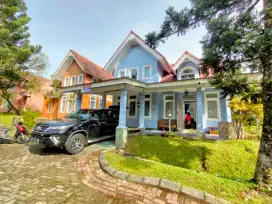 Di jual murah vila 2 LT lokasi di kota bunga Cipanas puncak surat SHM