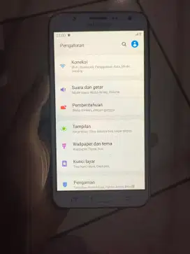 Samsung j7 core 2/16