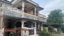 Rumah 2 Lantai di Vila Dago Tol dekat BSD City