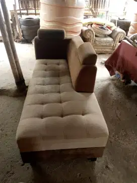 Sofa tamu dan servis sofa