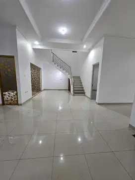 Hot sale rumah Kelapa Gading Bagus 10 x 20 tinggi dari jalan 4*M-an